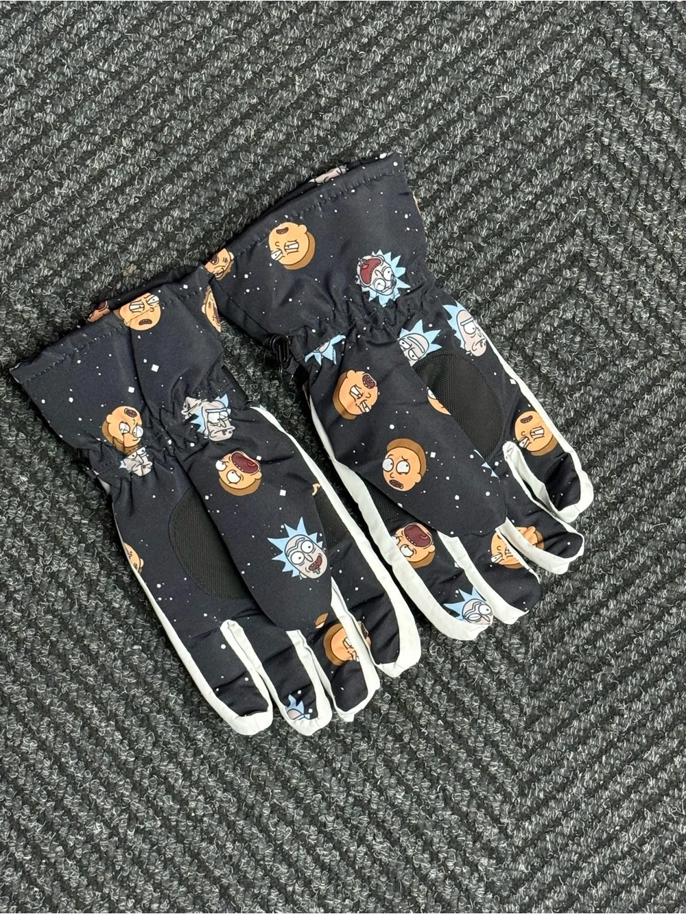 Rick and Morty Black Character Print Winter Gloves